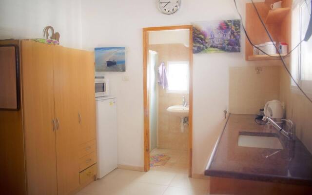 Hana's Guest House