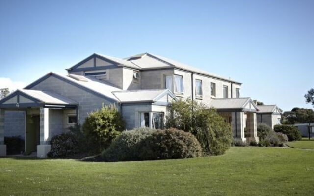 Deakin Warrnambool Units