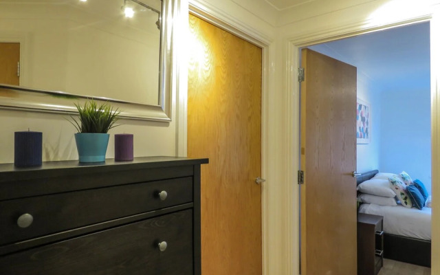 Tudors eSuites Birmingham Canalside Apartments