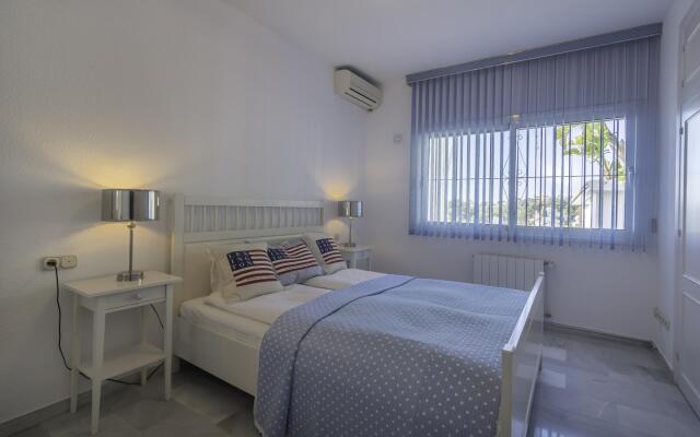 20787 - Spacious Villa With Impressive Views