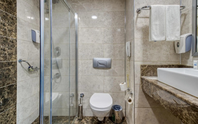 Lale Hotel