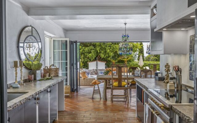 Seaview Countryside Charm Villa Almancil