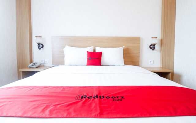 RedDoorz Plus near Senopati 2