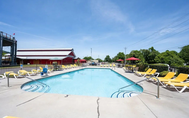 Creekstone Inn