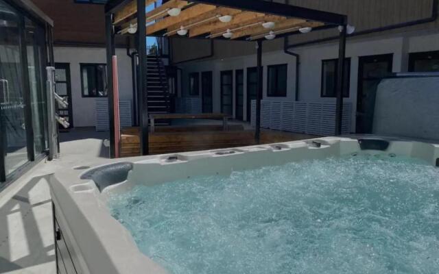 Alex Apartment - 14A