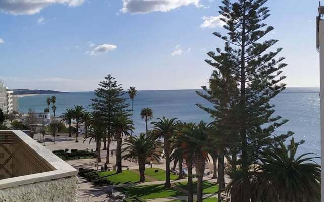 4D Frente ao Mar by Casas & Papéis