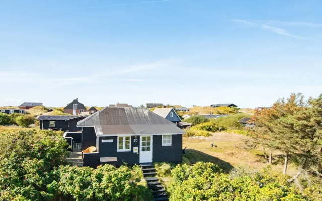 Serene Holiday Home in FanÃ¸ near Sea