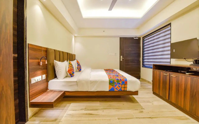 Fabhotel Prime Pink City Park