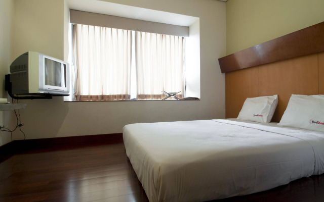 RedDoorz @ Gegerkalong Girang