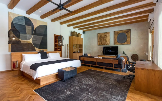 Villa Wolfe by Villa Finder