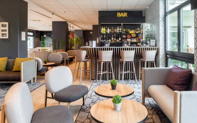 B&B Hotel Paris Meudon Vélizy