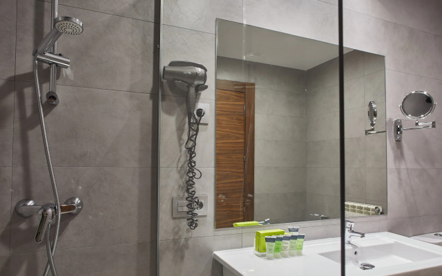 Hotel Silken Rona Dalba