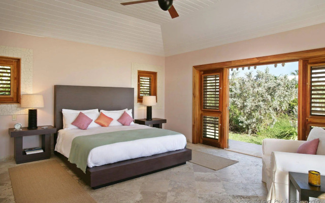 Pink Sands Resort