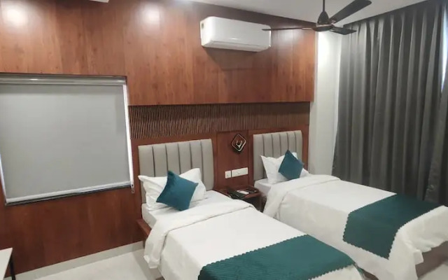 Vaishnavi Inn