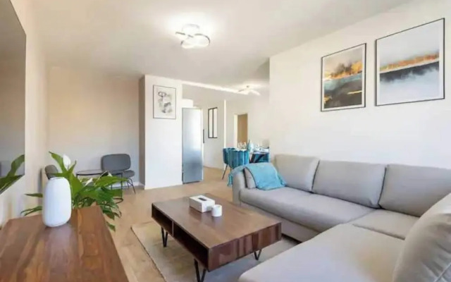 Magnificent Modern 2 Bedrooms Apartment - Castellane District