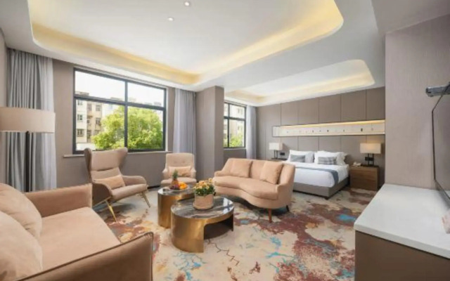 Changshuo Impression Hotel (Anji Wanxiang World Shopping Plaza)