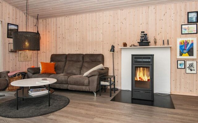 6 Person Holiday Home in Struer-by Traum