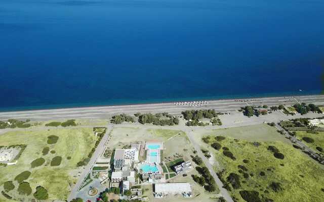 Gennadi Seaside Resort