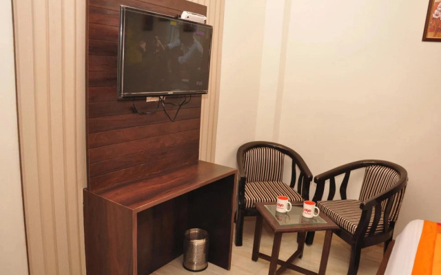 OYO 1977 Hotel Grand Galaxy