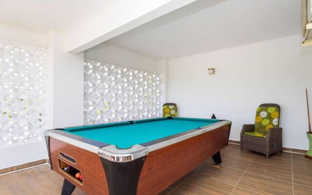 Beautiful 3br2 5BA Villa w Pool Close 2 Baby Beach