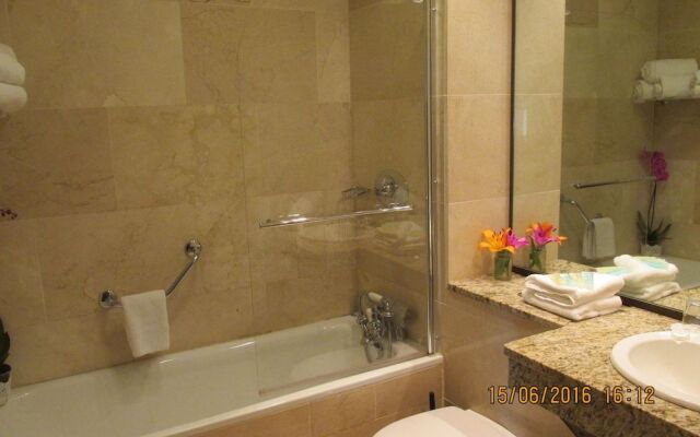 Westport Country Lodge Hotel