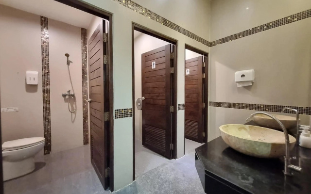 7Q Bangla Hotel