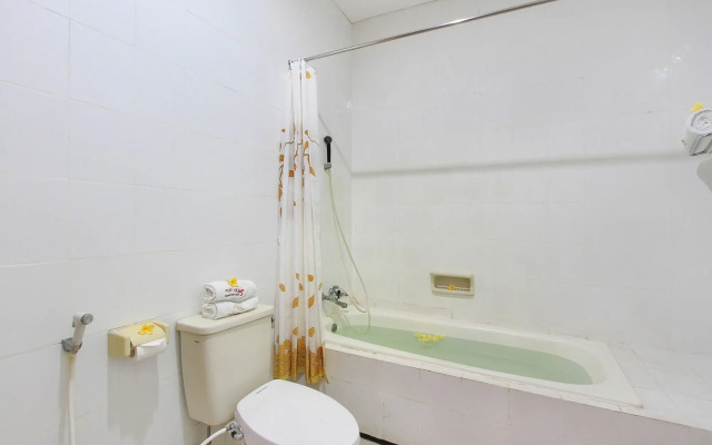 Puri Naga Beachfront Cottages