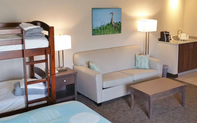 Sandhill Inn & Suites