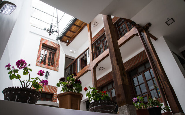Hotel Casa Ecuatreasures Centro Histórico
