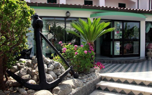 Hotel Marinella