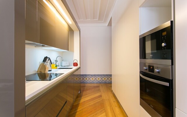 ALTIDO Elegant 2BR Apt w/workspace nearby Baixa-Chiado subway