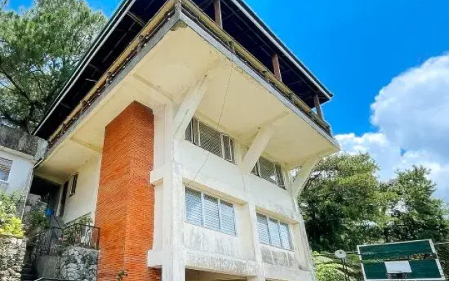 RedDoorz @ Monterrazas Village Homestay Baguio