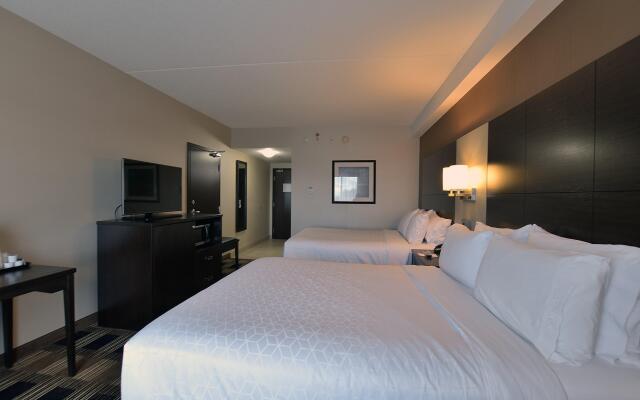 Holiday Inn Express & Suites Ottawa East - Orleans, an IHG Hotel