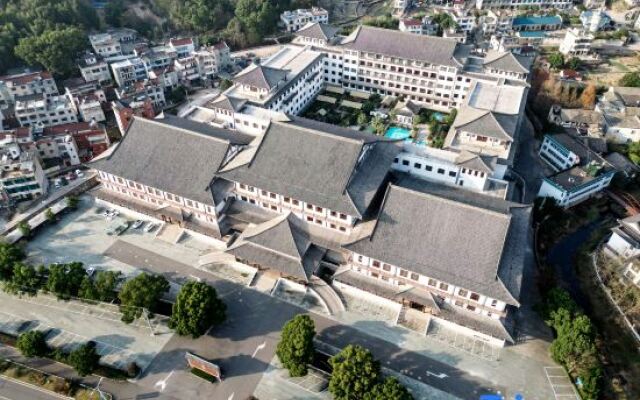 Tiantai Hot Spring Resort