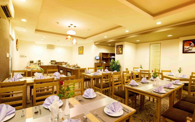 TTC Hotel Deluxe Tan Binh