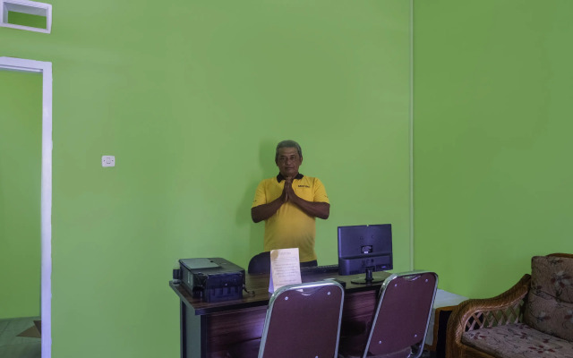 OYO 2859 Fatan Costel Syariah