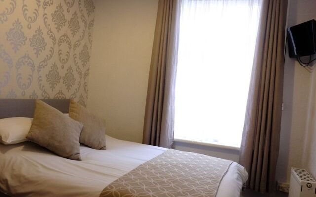 Thorncliffe Hotel