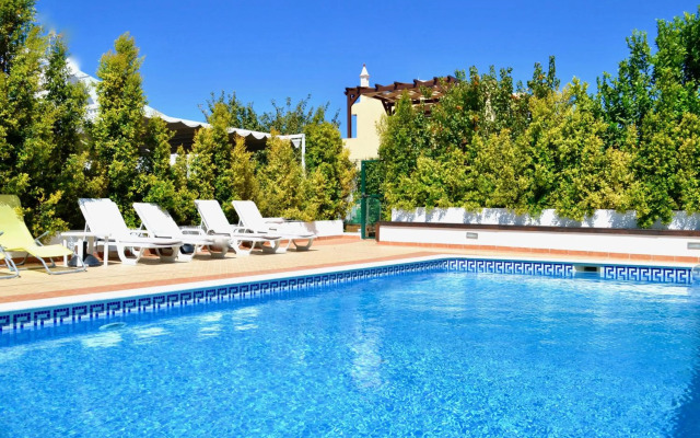 Villa ELTAEL - Daniel Apartment - Warm pool - Free Bicycles - Manta Rota Beach, Algarve