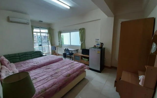 Vanlisut Hostel