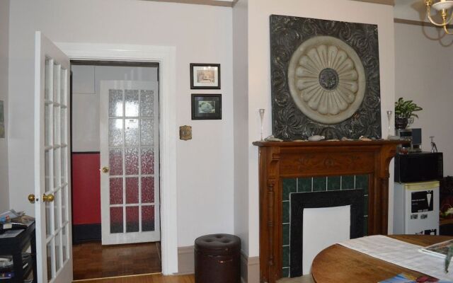 Ascendence Halifax Bed & Breakfast