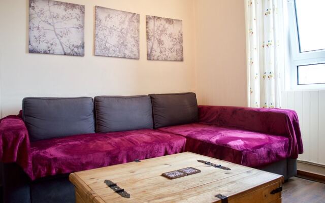 1 Bedroom Flat Near Dalry Area