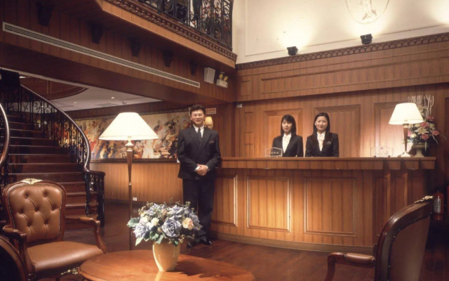 Grand Boss Hotel