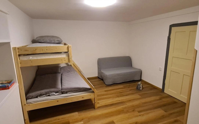 Chalupa Rochlitz s horkým koupacím sudem