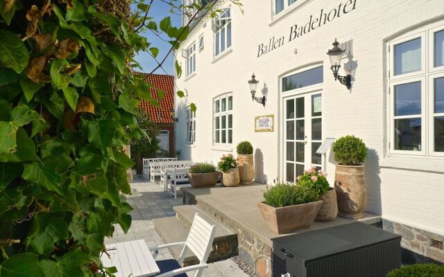 Ballen Badehotel