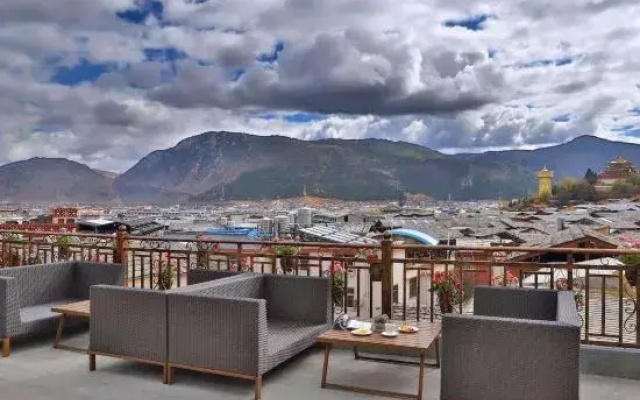 The 5th Meteorite Grace Hotel