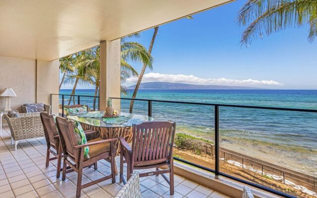 Mahana 209 2 Bedroom Condo 2 Condo by RedAwning