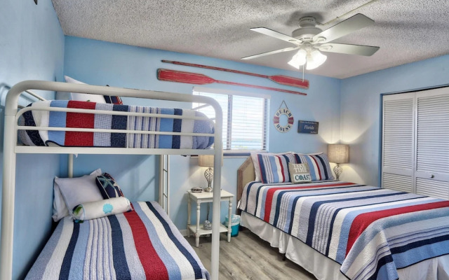 Ocean Sands 1-1002