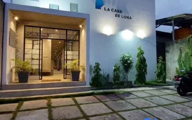 La Casa De Luna — 2-star hotel in Waikabubak