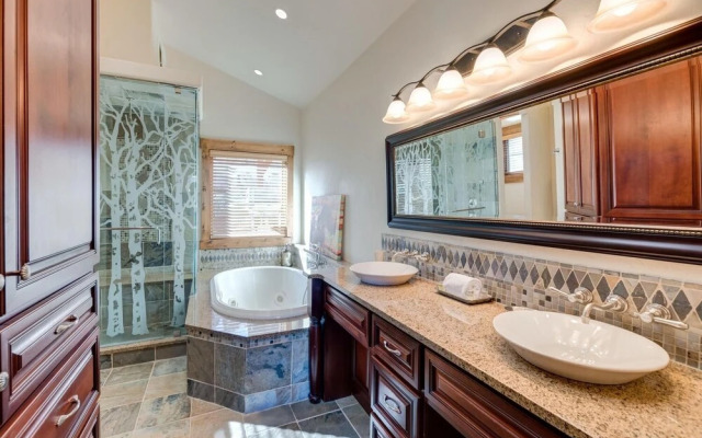 Bear Trail Luxury 5 Bedroom Townhouse