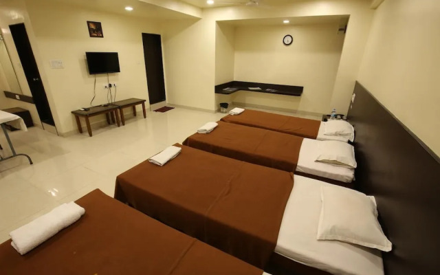 Hotel Kohinoor Square